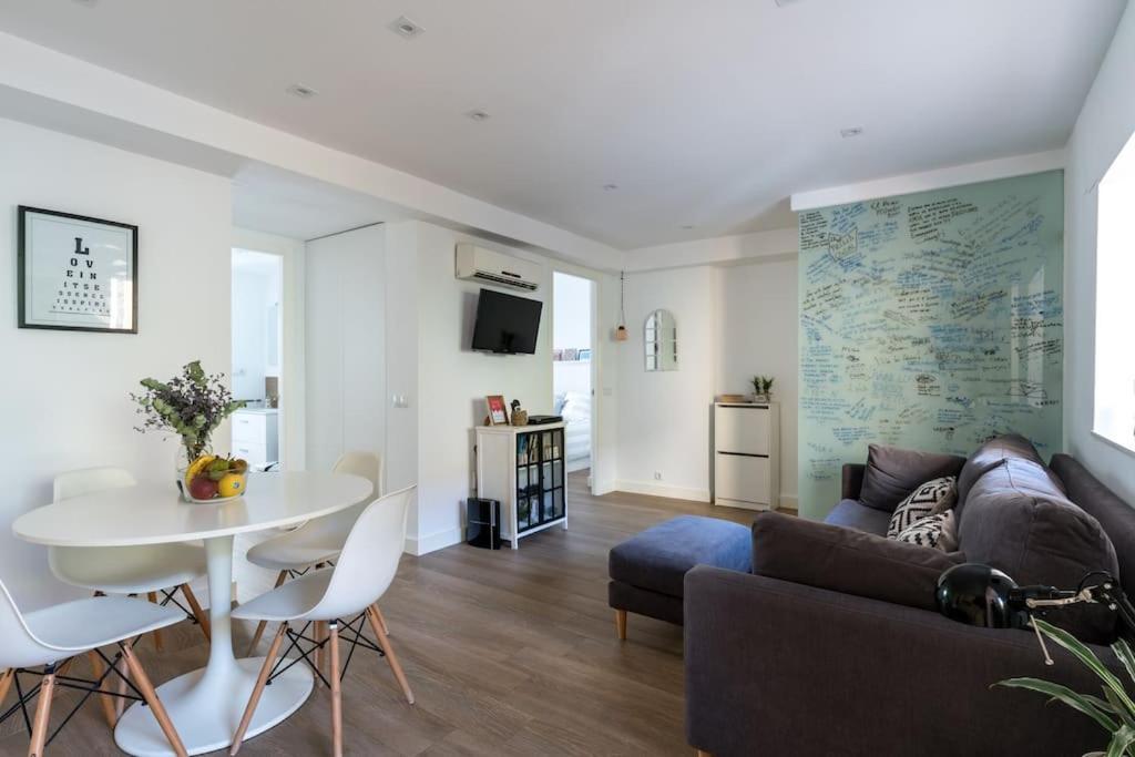 Apartamento Moderno En Triana 2 Dormitorios Y Aire Acondicionado Sevilla Dış mekan fotoğraf